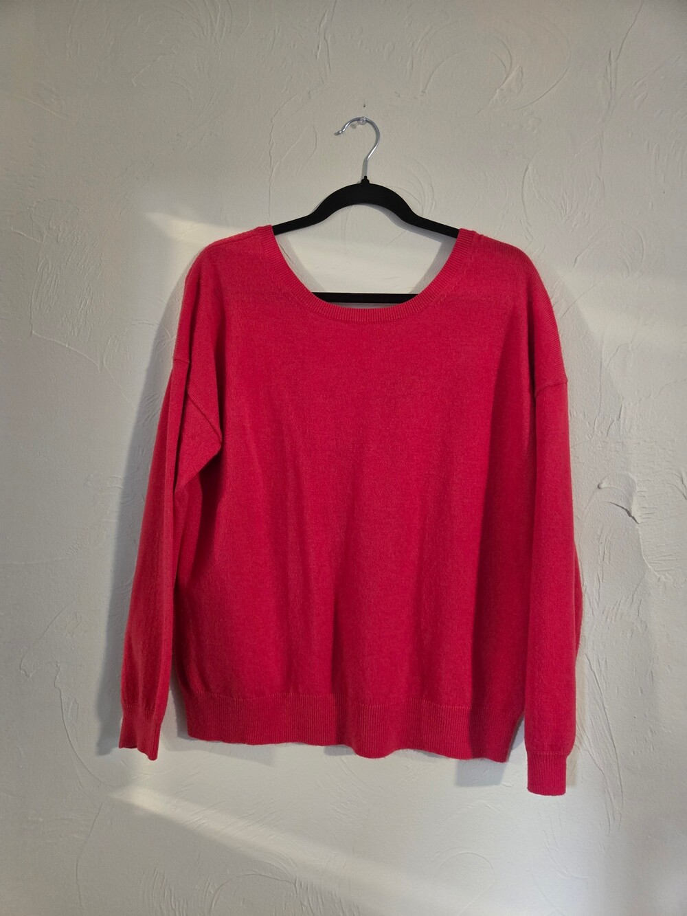 Berry Red Crewneck Sweater Long Sleeve Soft Knit Top, Merino wool Blend, V-Back